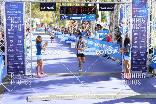 Buy your photos of the eventMeia Maratona Porto 2019 on Fotop