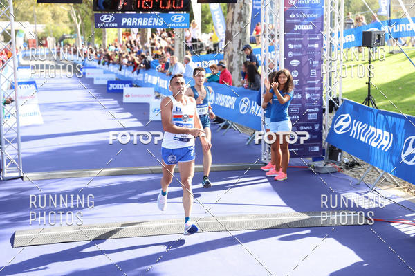 Buy your photos of the eventMeia Maratona Porto 2019 on Fotop