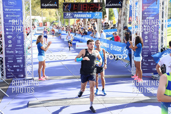 Buy your photos of the eventMeia Maratona Porto 2019 on Fotop