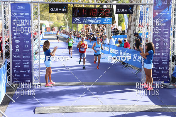 Buy your photos of the eventMeia Maratona Porto 2019 on Fotop