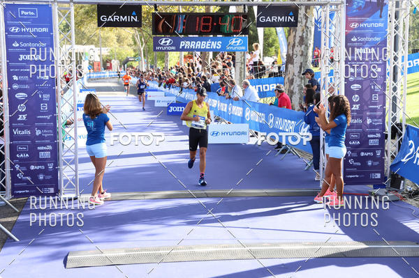 Buy your photos of the eventMeia Maratona Porto 2019 on Fotop