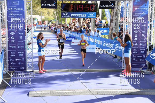 Buy your photos of the eventMeia Maratona Porto 2019 on Fotop