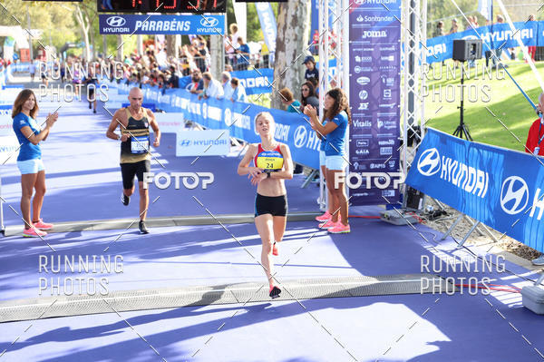 Buy your photos of the eventMeia Maratona Porto 2019 on Fotop