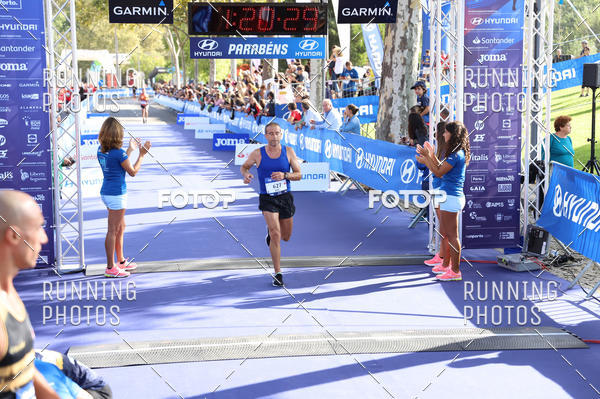 Buy your photos of the eventMeia Maratona Porto 2019 on Fotop