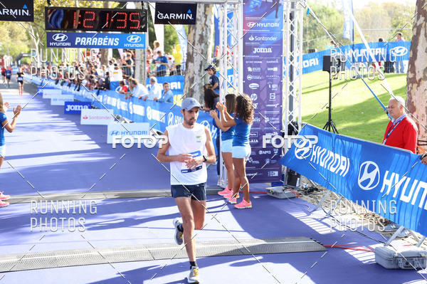Buy your photos of the eventMeia Maratona Porto 2019 on Fotop