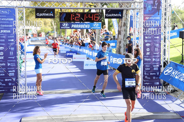 Buy your photos of the eventMeia Maratona Porto 2019 on Fotop