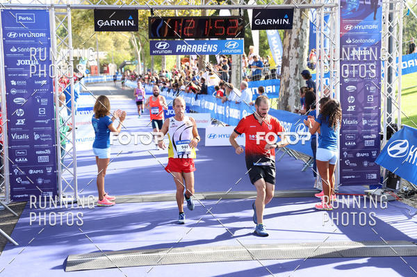 Buy your photos of the eventMeia Maratona Porto 2019 on Fotop