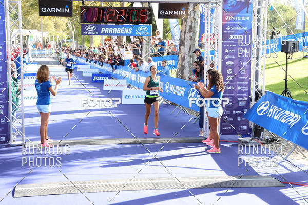 Buy your photos of the eventMeia Maratona Porto 2019 on Fotop