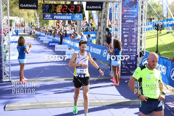 Buy your photos of the eventMeia Maratona Porto 2019 on Fotop
