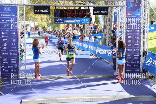 Buy your photos of the eventMeia Maratona Porto 2019 on Fotop