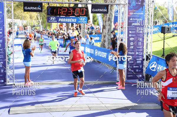 Buy your photos of the eventMeia Maratona Porto 2019 on Fotop