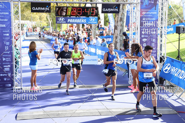Buy your photos of the eventMeia Maratona Porto 2019 on Fotop