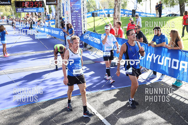 Buy your photos of the eventMeia Maratona Porto 2019 on Fotop