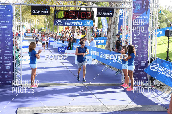 Buy your photos of the eventMeia Maratona Porto 2019 on Fotop