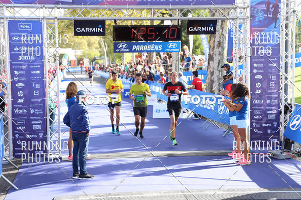 Buy your photos of the eventMeia Maratona Porto 2019 on Fotop