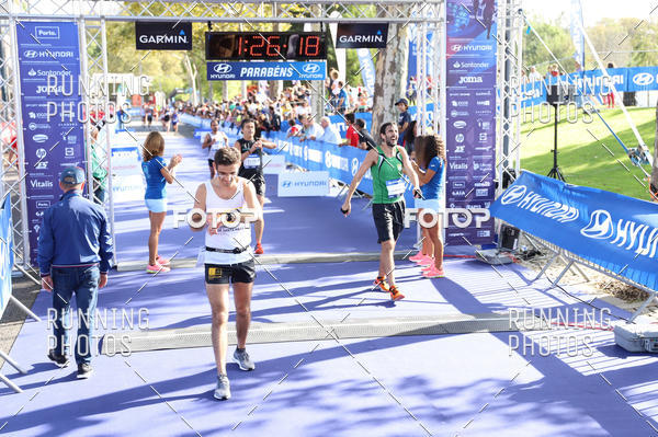 Buy your photos of the eventMeia Maratona Porto 2019 on Fotop