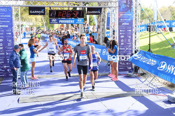 Buy your photos of the eventMeia Maratona Porto 2019 on Fotop