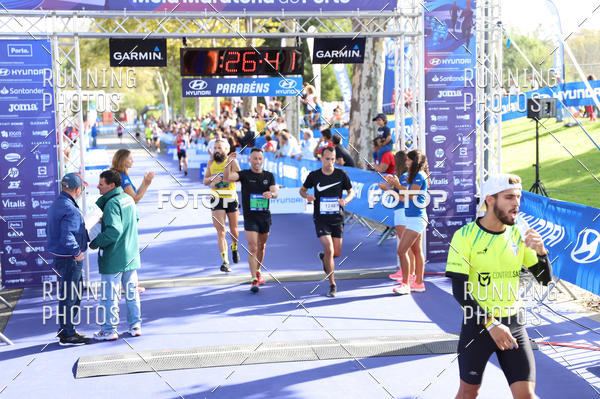 Buy your photos of the eventMeia Maratona Porto 2019 on Fotop