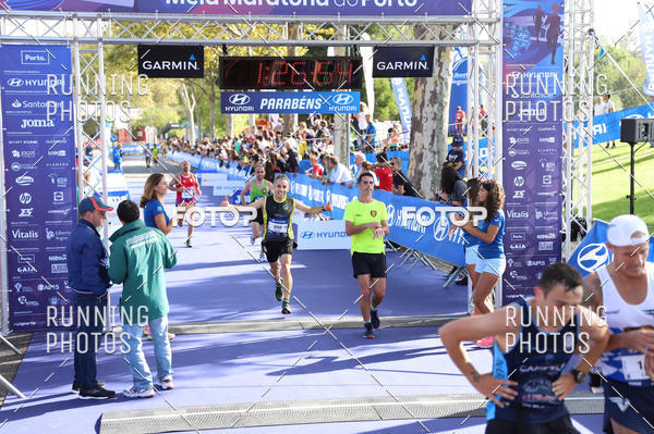 Buy your photos of the eventMeia Maratona Porto 2019 on Fotop
