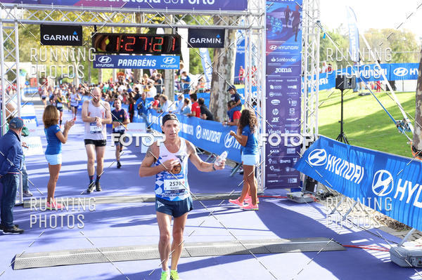 Buy your photos of the eventMeia Maratona Porto 2019 on Fotop