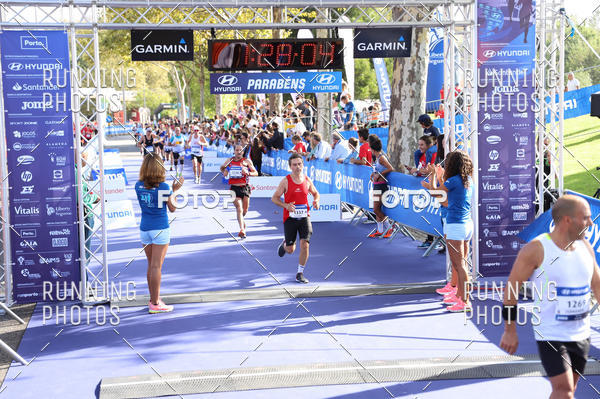 Buy your photos of the eventMeia Maratona Porto 2019 on Fotop