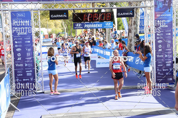 Buy your photos of the eventMeia Maratona Porto 2019 on Fotop