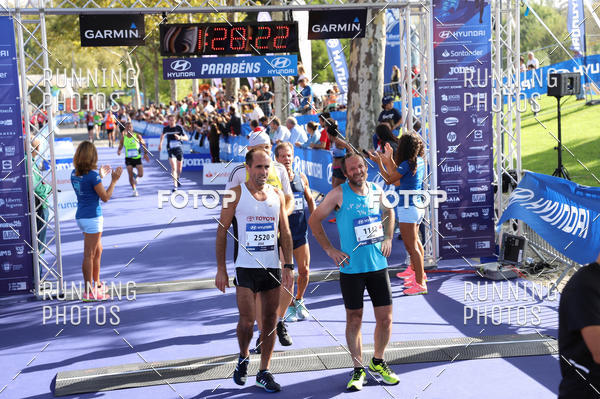 Buy your photos of the eventMeia Maratona Porto 2019 on Fotop