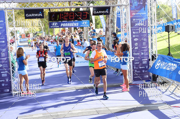 Buy your photos of the eventMeia Maratona Porto 2019 on Fotop