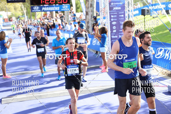Buy your photos of the eventMeia Maratona Porto 2019 on Fotop