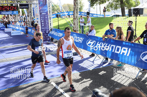 Buy your photos of the eventMeia Maratona Porto 2019 on Fotop