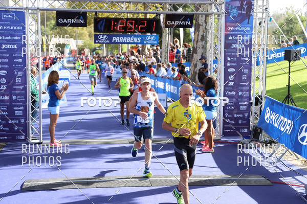 Buy your photos of the eventMeia Maratona Porto 2019 on Fotop