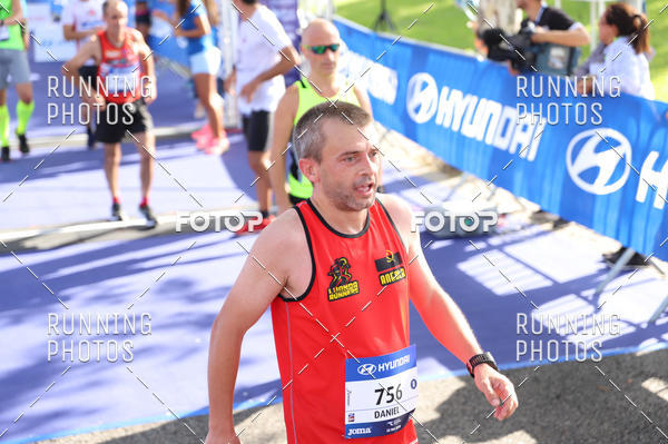 Buy your photos of the eventMeia Maratona Porto 2019 on Fotop