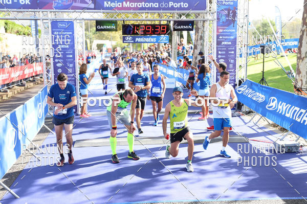 Buy your photos of the eventMeia Maratona Porto 2019 on Fotop