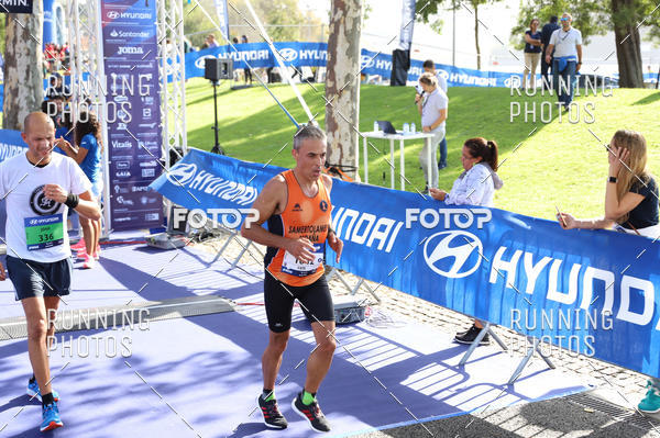 Buy your photos of the eventMeia Maratona Porto 2019 on Fotop