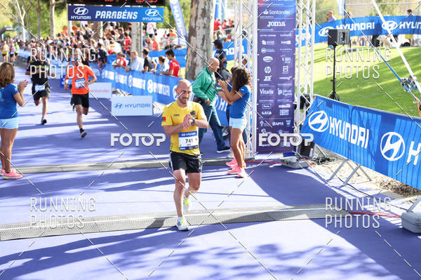 Buy your photos of the eventMeia Maratona Porto 2019 on Fotop