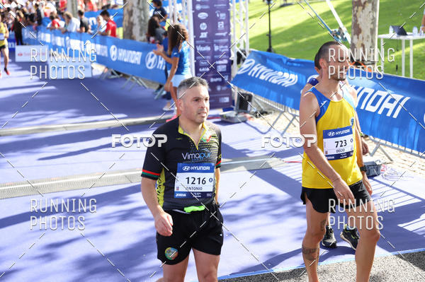 Buy your photos of the eventMeia Maratona Porto 2019 on Fotop
