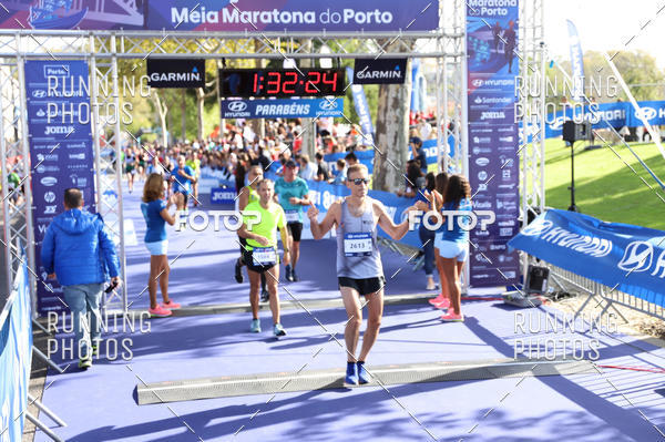 Buy your photos of the eventMeia Maratona Porto 2019 on Fotop