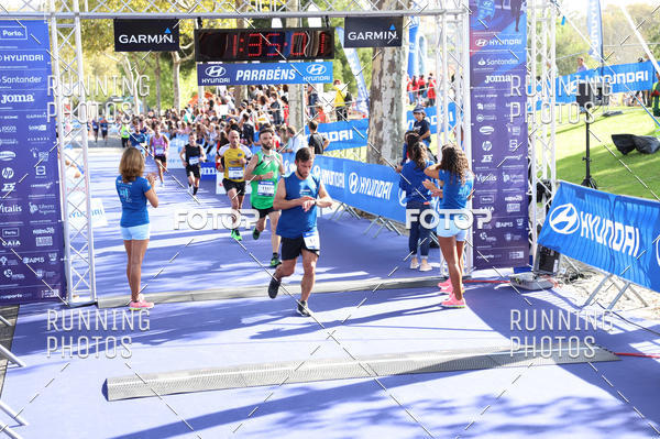 Buy your photos of the eventMeia Maratona Porto 2019 on Fotop