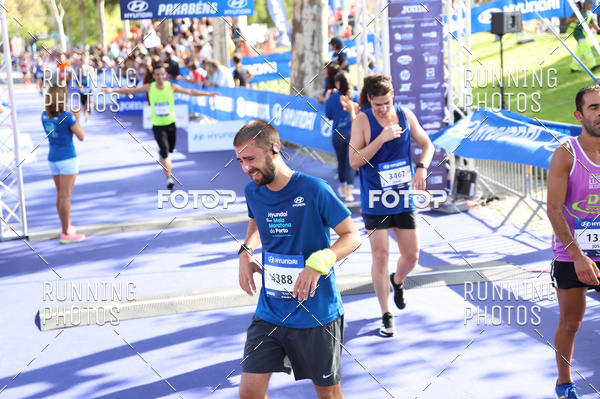 Buy your photos of the eventMeia Maratona Porto 2019 on Fotop