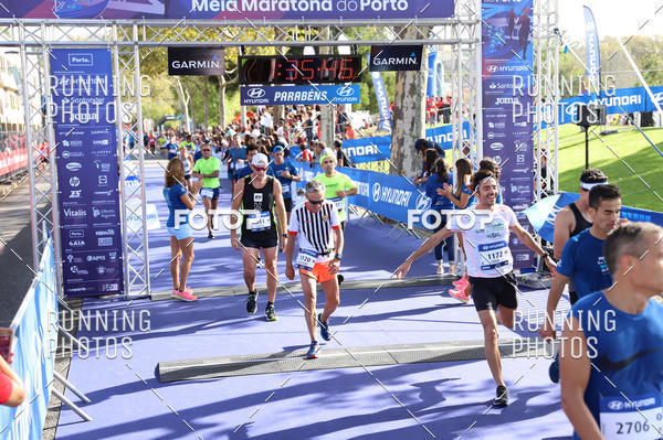 Buy your photos of the eventMeia Maratona Porto 2019 on Fotop
