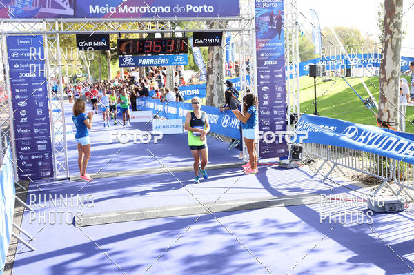 Buy your photos of the eventMeia Maratona Porto 2019 on Fotop