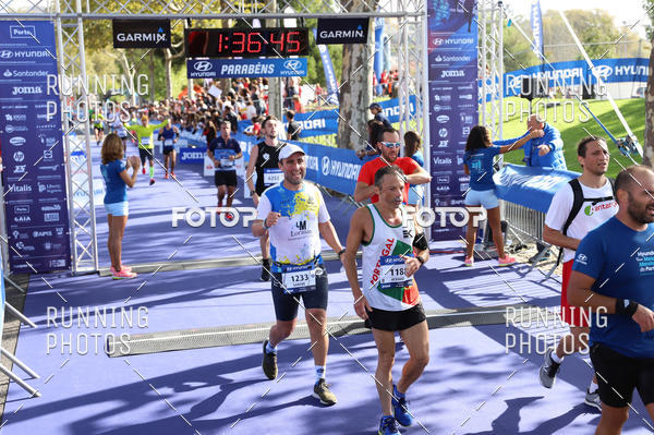 Buy your photos of the eventMeia Maratona Porto 2019 on Fotop