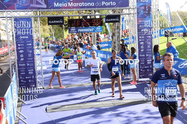 Buy your photos of the eventMeia Maratona Porto 2019 on Fotop