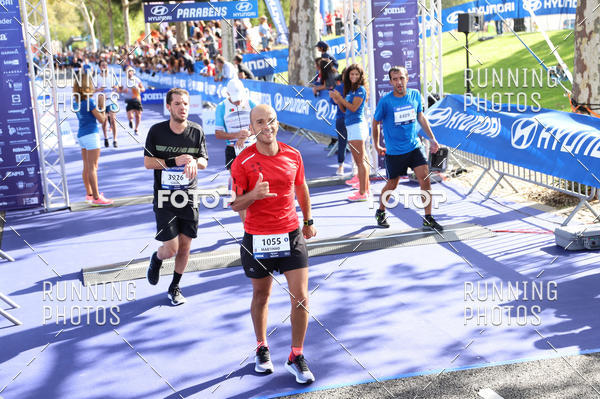 Buy your photos of the eventMeia Maratona Porto 2019 on Fotop