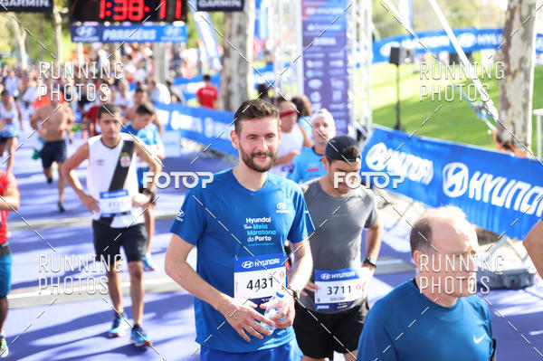 Buy your photos of the eventMeia Maratona Porto 2019 on Fotop