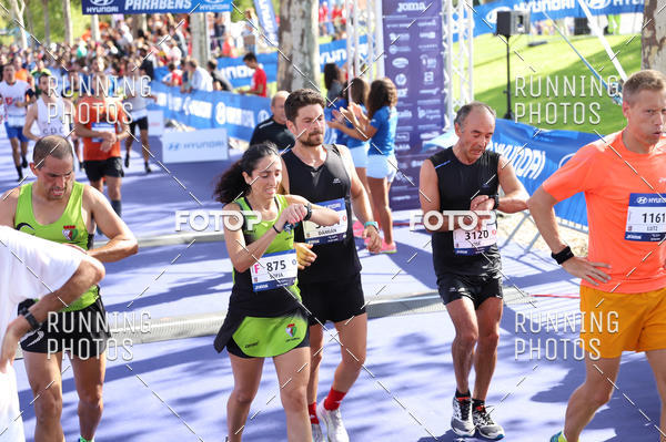 Buy your photos of the eventMeia Maratona Porto 2019 on Fotop