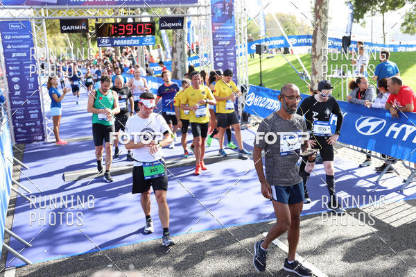 Buy your photos of the eventMeia Maratona Porto 2019 on Fotop
