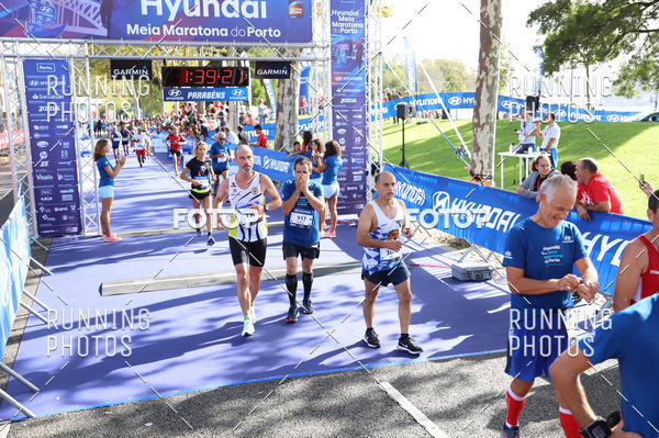 Buy your photos of the eventMeia Maratona Porto 2019 on Fotop