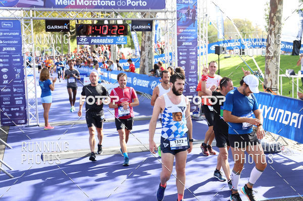 Buy your photos of the eventMeia Maratona Porto 2019 on Fotop