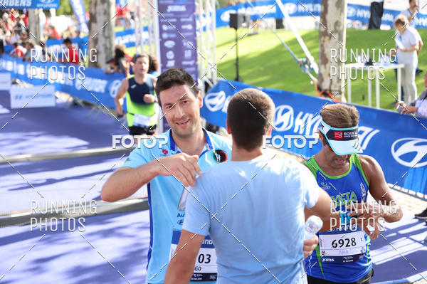 Buy your photos of the eventMeia Maratona Porto 2019 on Fotop